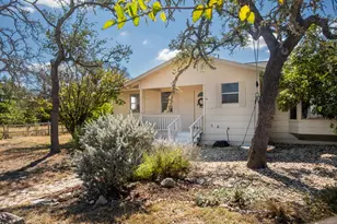105 Peggy St, Mountain Home, TX 78058 - Photo 4