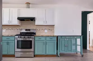 105 Peggy St, Mountain Home, TX 78058 - Photo 12