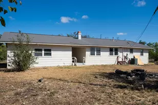 105 Peggy St, Mountain Home, TX 78058 - Photo 32
