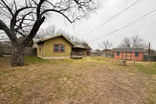 607 N Bowie, Fredericksburg, TX 78624 - Photo 36