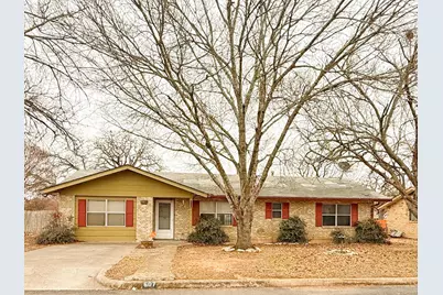 607 N Bowie, Fredericksburg, TX 78624 - Photo 1