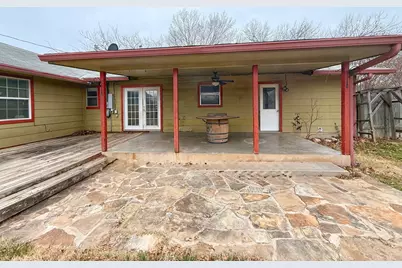 607 N Bowie, Fredericksburg, TX 78624 - Photo 28