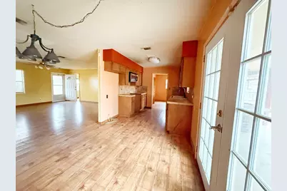607 N Bowie, Fredericksburg, TX 78624 - Photo 22