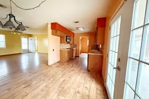 607 N Bowie, Fredericksburg, TX 78624 - Photo 22