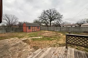 607 N Bowie, Fredericksburg, TX 78624 - Photo 32