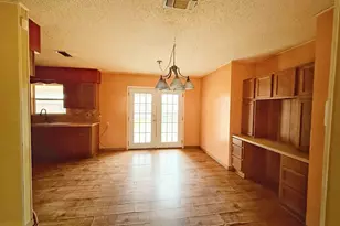 607 N Bowie, Fredericksburg, TX 78624 - Photo 20
