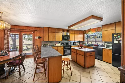 959 S Eagle St, Fredericksburg, TX 78624 - Photo 20