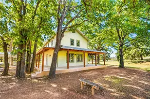 959 S Eagle St, Fredericksburg, TX 78624 - Photo 12
