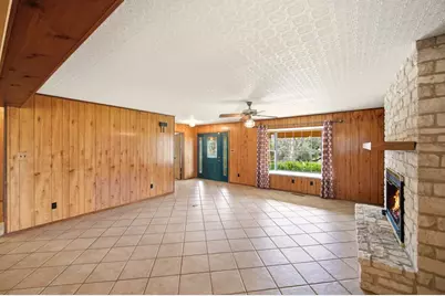 959 S Eagle St, Fredericksburg, TX 78624 - Photo 14