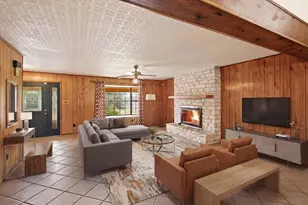 959 S Eagle St, Fredericksburg, TX 78624 - Photo 8