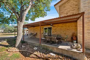 959 S Eagle St, Fredericksburg, TX 78624 - Photo 32