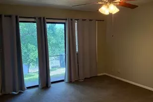 405 Summit Cir, Fredericksburg, TX 78624 - Photo 8