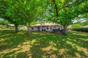 111 Edgewood Dr, Fredericksburg, TX 78624 - Photo 20