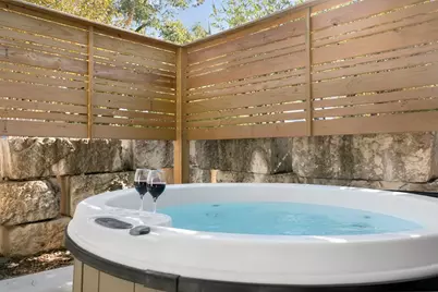312 W Travis St, Fredericksburg, TX 78624 - Photo 24