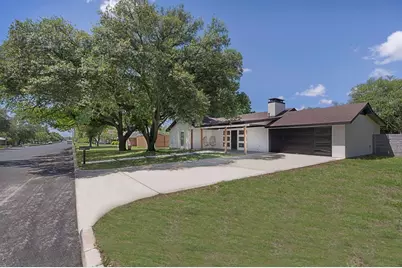 203 Frederick Rd, Fredericksburg, TX 78624 - Photo 26