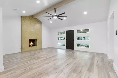 203 Frederick Rd, Fredericksburg, TX 78624 - Photo 6