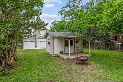 217 W Creek St, Fredericksburg, TX 78624 - Photo 24