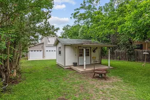 217 W Creek St, Fredericksburg, TX 78624 - Photo 24