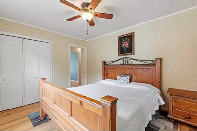217 W Creek St, Fredericksburg, TX 78624 - Photo 18
