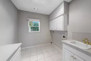 1019 Creek Run, Kerrville, TX 78028 - Photo 16