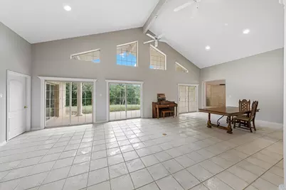 1019 Creek Run, Kerrville, TX 78028 - Photo 2