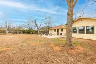 1830 Quailwood Dr, Fredericksburg, TX 78624 - Photo 24