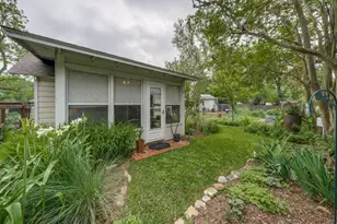 217 W Morse St, Fredericksburg, TX 78624 - Photo 26