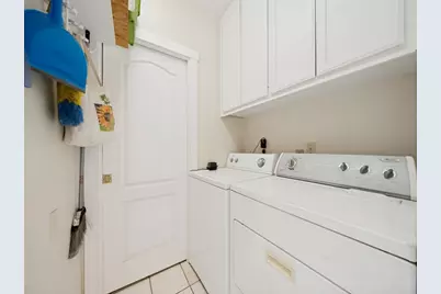 217 W Morse St, Fredericksburg, TX 78624 - Photo 18