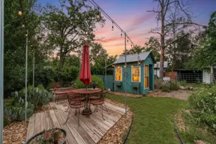 217 W Morse St, Fredericksburg, TX 78624 - Photo 30