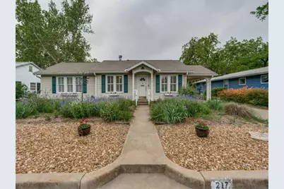 217 W Morse St, Fredericksburg, TX 78624 - Photo 1
