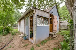 217 W Morse St, Fredericksburg, TX 78624 - Photo 32