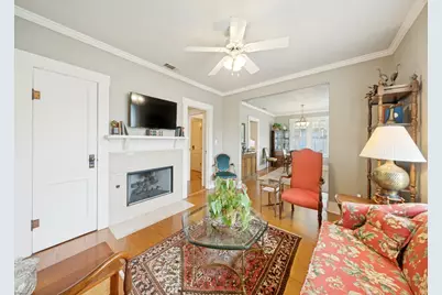 217 W Morse St, Fredericksburg, TX 78624 - Photo 8