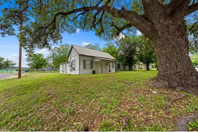 1421 Park St, Kerrville, TX 78028 - Photo 20
