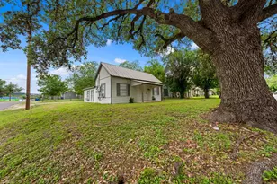 1421 Park St, Kerrville, TX 78028 - Photo 20
