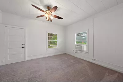 1421 Park St, Kerrville, TX 78028 - Photo 10