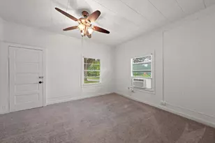 1421 Park St, Kerrville, TX 78028 - Photo 10