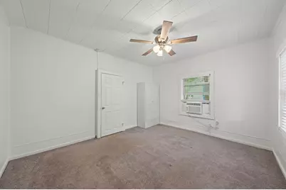 1421 Park St, Kerrville, TX 78028 - Photo 6