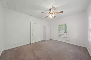 1421 Park St, Kerrville, TX 78028 - Photo 6