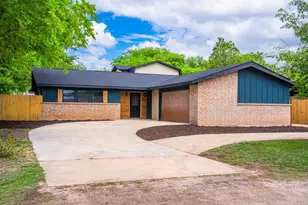 129 Willow Way, Kerrville, TX 78028 - Photo 1
