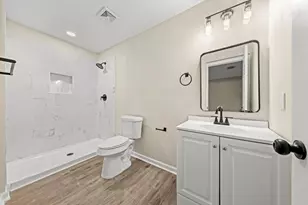 502 Ross St, Kerrville, TX 78028 - Photo 8