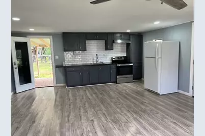 1803 S Pecan St, Brady, TX 76825 - Photo 8