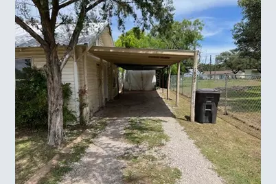 1803 S Pecan St, Brady, TX 76825 - Photo 18