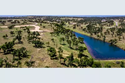 766 Ingram Ln, Fredericksburg, TX 78624 - Photo 4