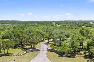 7855 Middle Creek Rd, Blanco, TX 78606 - Photo 54