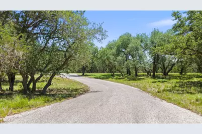 7855 Middle Creek Rd, Blanco, TX 78606 - Photo 46