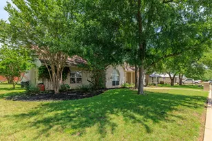 608 Tanya, Fredericksburg, TX 78624 - Photo 4