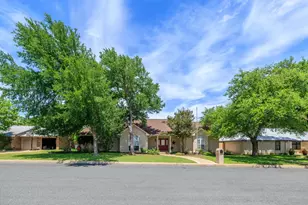 608 Tanya, Fredericksburg, TX 78624 - Photo 2
