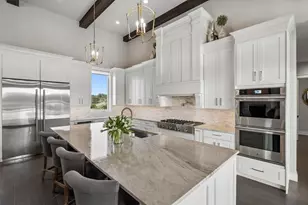 1051 N Cattlemans Xing Dr, Kerrville, TX 78028 - Photo 10