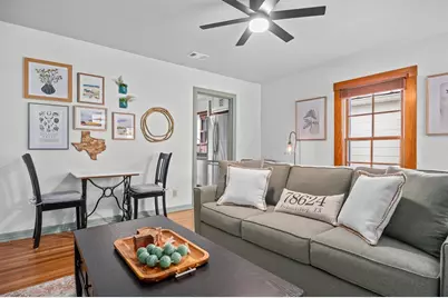 109 E College St, Fredericksburg, TX 78624 - Photo 4