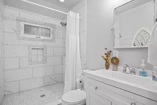 109 E College St, Fredericksburg, TX 78624 - Photo 12